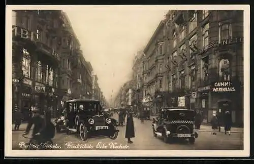 AK Berlin, Kreuzung Friedrichstrasse Ecke Kochstrasse mit Gummiwarenhaus