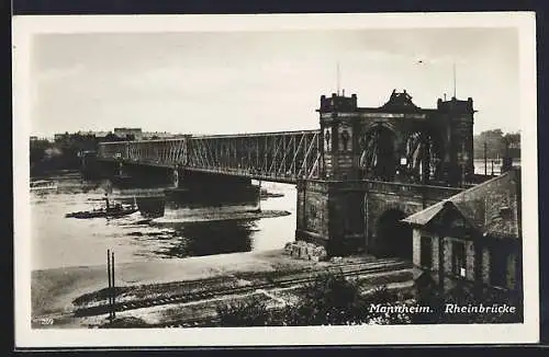 AK Mannheim, Flusspartie mit Rheinbrücke