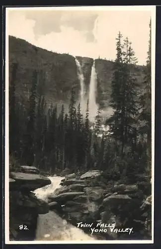 AK Yoho Valley, Twin Falls