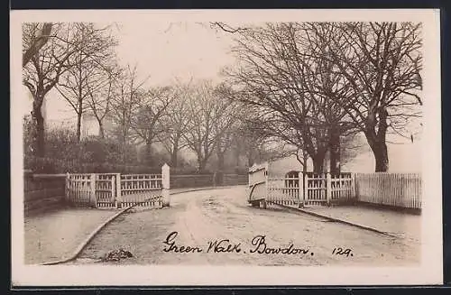 AK Bowdon, Green Walk with gate