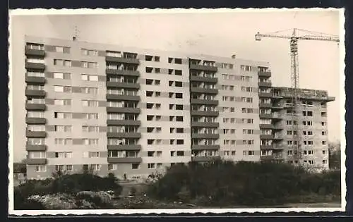 AK Wels, Hochhäuser mit Kran