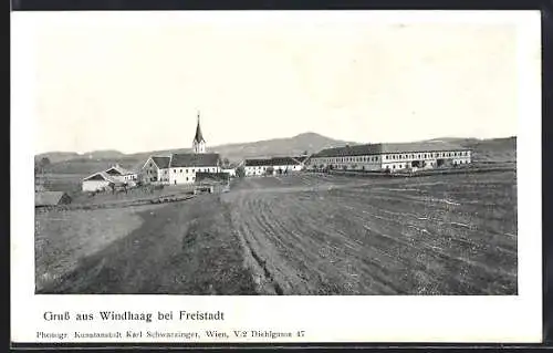 AK Windhaag bei Freistadt, Ortspartie mit Kirche