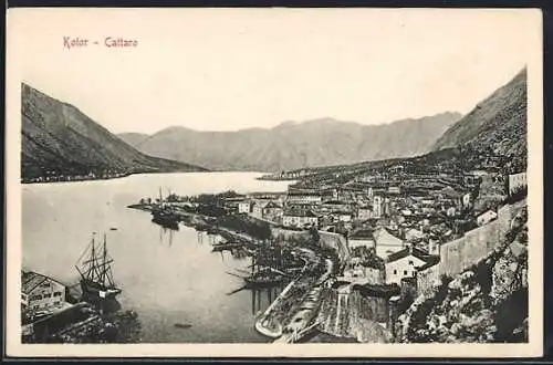 AK Kotor / Cattaro, Totalansicht mit Hafen aus der Vogelschau