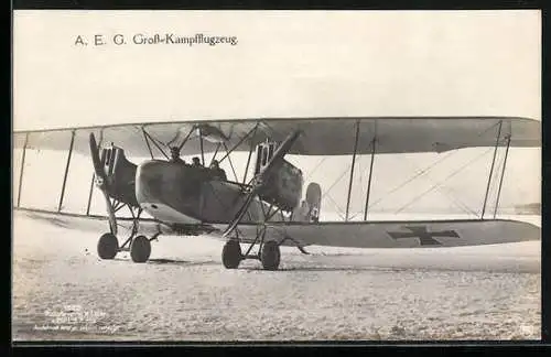 Foto-AK Sanke Nr. 1022: AEG Gross-Kampfflugzeug auf verschneiter Piste