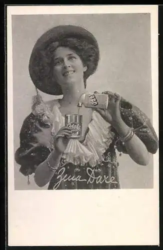 AK Frau mit breitem Lächeln hält eine Flasche Odol in den Händen