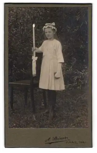 Fotografie A. Steiner, Haag /Obb., Mädchen mit Kerze