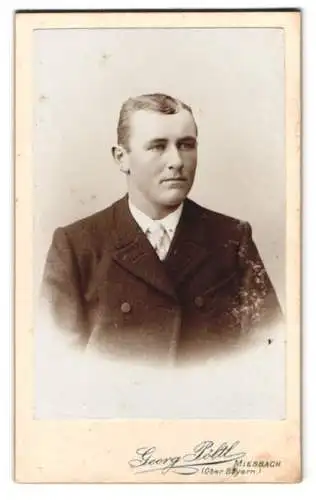 Fotografie Georg Pöltl, Miesbach /Oberbayern, Porträt eines jungen Mannes