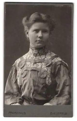 Fotografie Franz Packenius, Bielefeld, Körnerstr. 1, Porträt einer jungen Frau