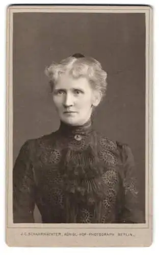 Fotografie J. C. Schaarwächter, Berlin, Leipziger Str. 130, Portrait einer Dame