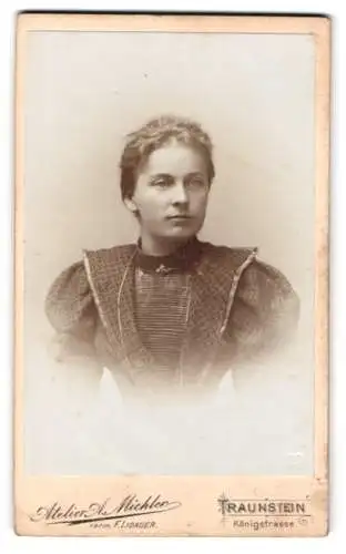 Fotografie Anton Miehler, Traunstein, Königstrasse 6, Porträt einer Frau