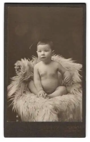 Fotografie Oscar Pöckl, München, Dachauerstr., Porträt eines kleinen Kindes