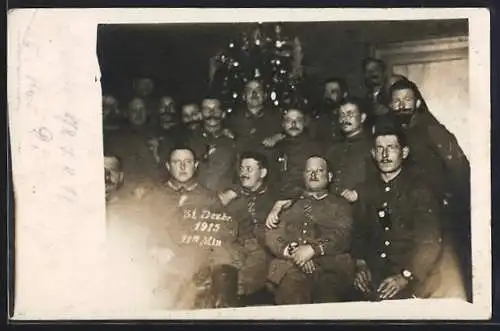 Foto-AK Deutsches Heer, Soldaten bei Silvesterfeier 31. Dezember 1915