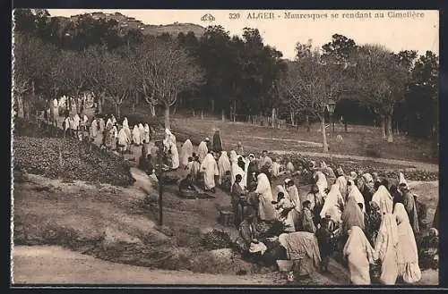 AK Alger, Mauresques se rendant au Cimetière