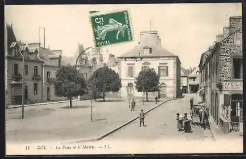 AK Dol, La Poste et la Mairie