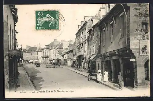 AK Dol, La Grande Rue et le Bassin