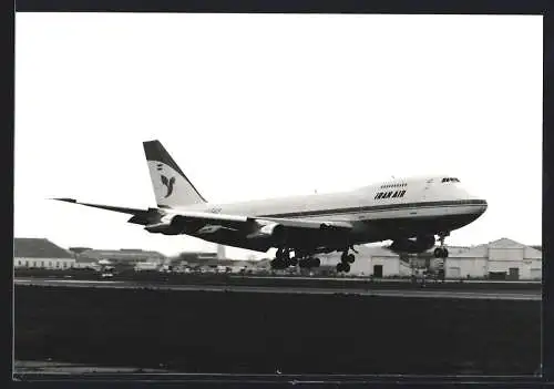 Fotografie Flugzeug Boeing 747 Jumbo Jet der IRAN AIR