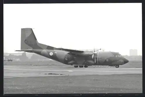 Fotografie Flugzeug Transall C-160, Transportmaschine auf dem Flughafen-Tempelhof