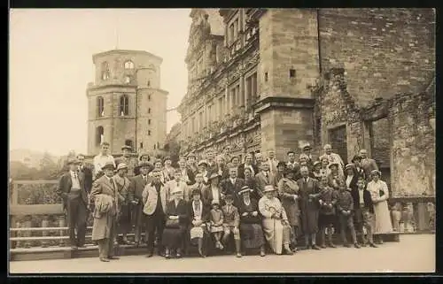 AK Heidelberg, Gruppenfoto im Schlosshof