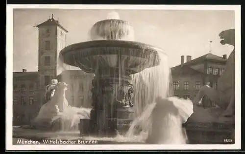 AK München, Wittelsbacher Brunnen im Sonnenschein
