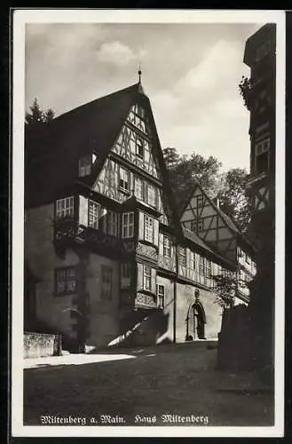AK Miltenberg a. Main, Haus Miltenberg mit Strassenpartie