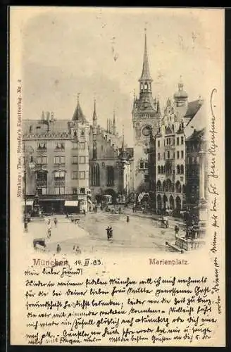 AK München, Marienplatz mit Passanten