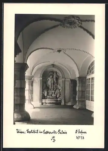 Foto-AK Adalbert Defner: Wien, Vestibül im Lobkowitz-Palais