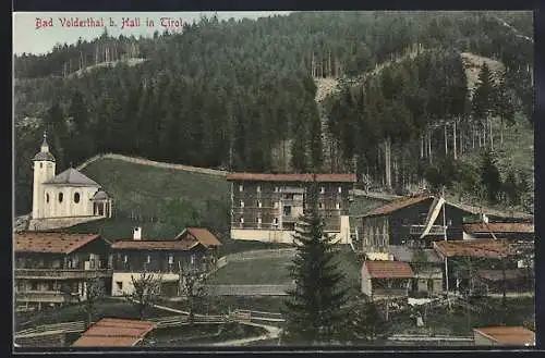 AK Bad Volderthal b. Hall in Tirol, Totalansicht mit Kirche und Bergblick
