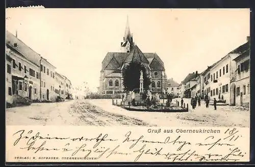 AK Oberneukirchen, Strassenpartie mit Rathaus und Brunnen