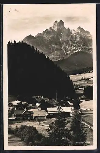 AK Filzmoos /Salzburg, Ortsansicht mit Bischofsmütze und Mosermandl