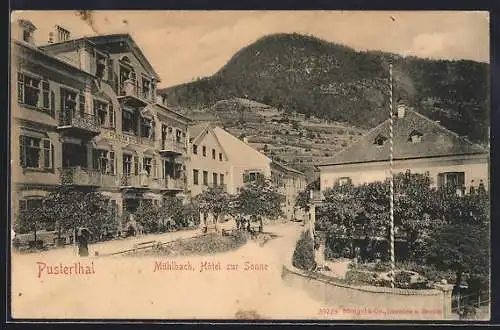 AK Mühlbach /Pustertal, Strassenpartie am Hotel zur Sonne