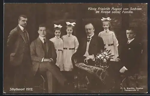 AK König Friedrich August von Sachsen im Kreise seiner Familie
