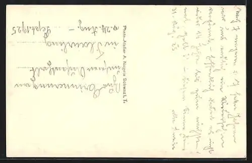 AK Flaurling /Tirol, Ortsansicht mit Bergpanorama