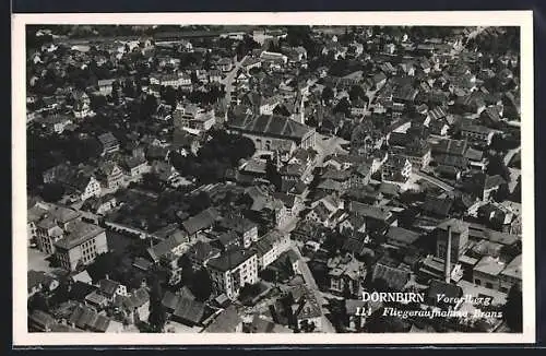 AK Dornbirn /Vorarlberg, Teilansicht mit Strassenpartie, Fliegeraufnahme