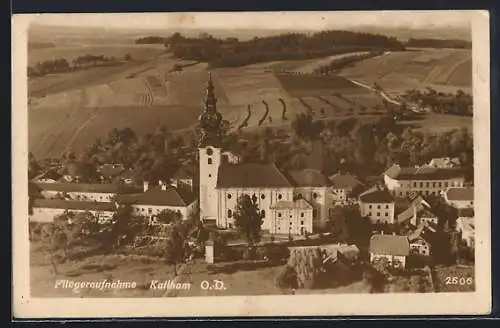 AK Kallham /O.-D., Ortspartie mit Kirche, Fliegeraufnahme