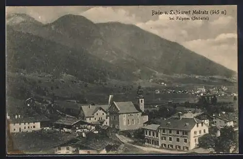 AK Medratz bei Fulpmes, Strassenpartie mit Pension und Kirche