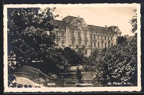 AK St. Pölten, Partie am Amtsgebäude und Brücke