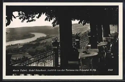 AK Maria-Taferl, Hotel Schachner, Ausblick von der Terrasse ins Donautal