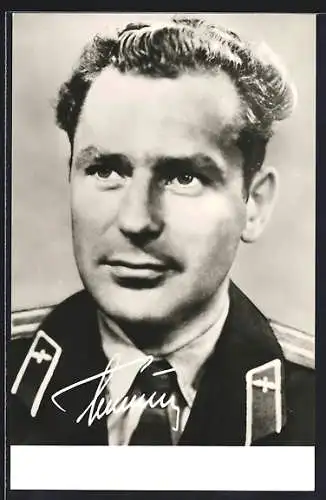 AK Kosmonaut German Stepanowitsch Titow in Uniform