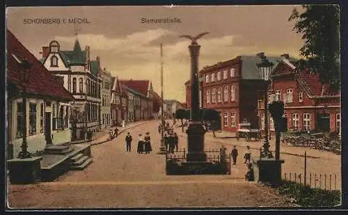 AK Schönberg i. Meckl., Denkmal in der Siemzerstrasse