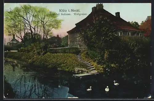 AK Klütz i. Meckl., Schloss Bothmer, Wallgraben mit Steg