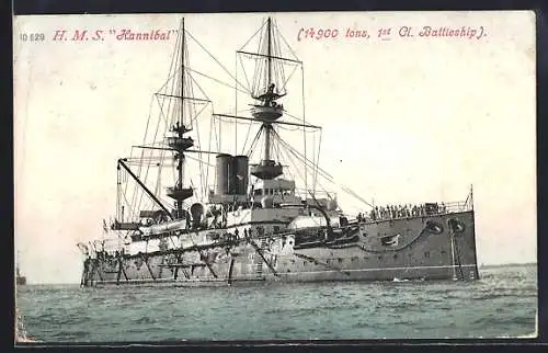 AK Britisches Kriegsschiff HMS Hannibal vor Anker liegend