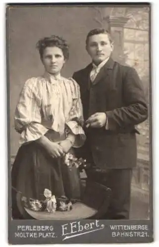 Fotografie E. Ebert, Perleberg, Moltke Platz, Porträt eines Paares
