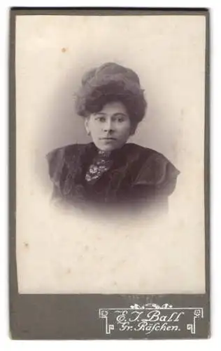 Fotografie E. I. Ball, Grossräschen, Porträt einer Dame