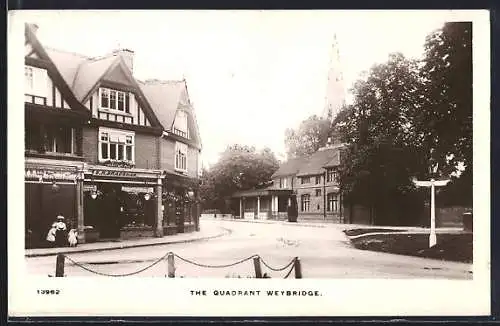 AK Weybridge, The Quadrant