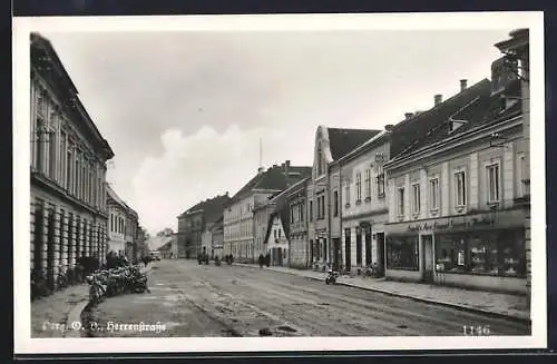 AK Perg, Herrenstrasse mit Glaserei v. L. u. A. Schinnerl