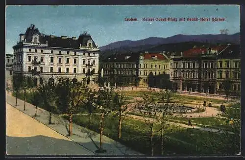 AK Leoben, Der Kaiser-Josef-Platz mit dem Grand-Hotel Gärner