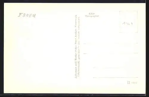 AK Leoben, Hacklhaus mit Geschäften und Brunnen