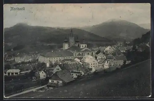 AK Mariazell, Totalansicht mit Strasse u. Bergen aus der Vogelschau