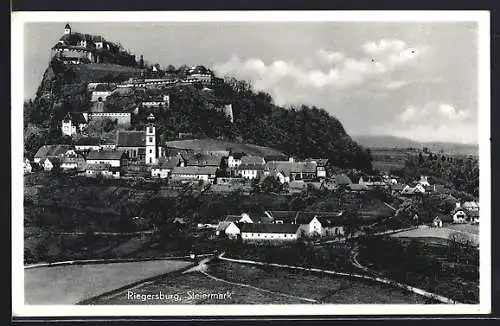 AK Riegersburg /Steiermark, Ortsansicht mit Burg aus der Vogelschau