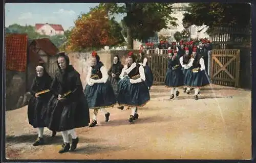 AK Schwälmer Kirchgang, hessische Tracht